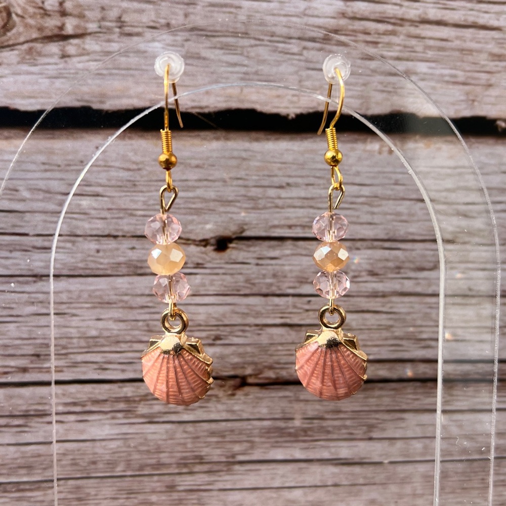 Seashell Dangle Earrings
